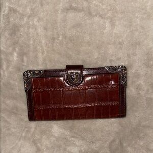 Elegant Brown Crocodile-Embossed Wallet
